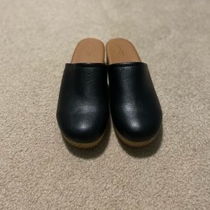 Womens clogs